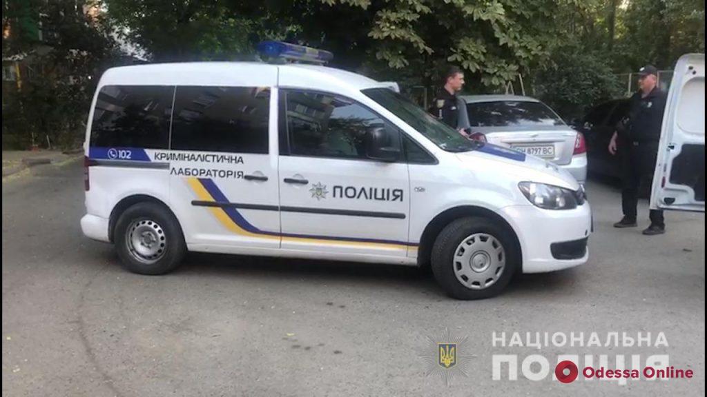 Одесские полицейские задержали подозреваемого в двойном убийстве на поселке Котовского (фото и видео)