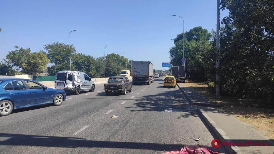 На Киевском шоссе Hyundai сбил насмерть женщину (обновлено)