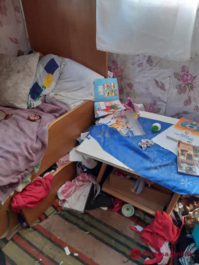 В Одессе у недобросовестной матери забрали четверых детей