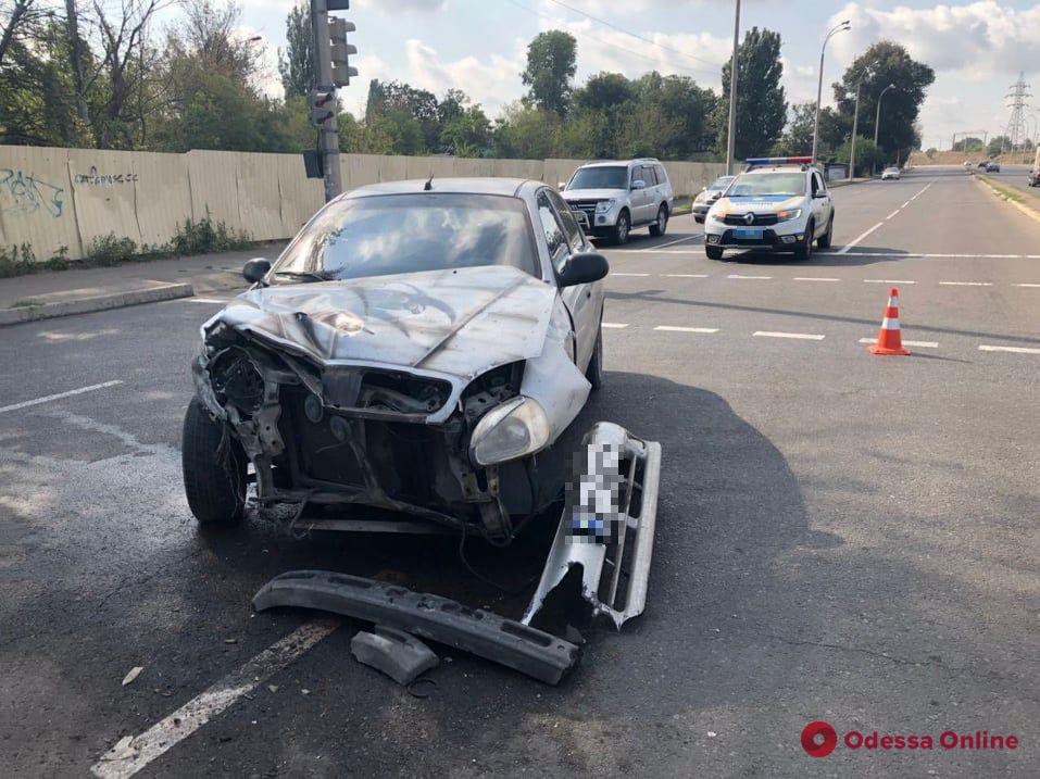 На Дальних Мельницах столкнулись Daewoo и BMW