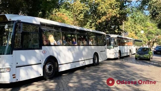 Одесса: на маршруте №190 начали курсировать автобусы большой вместимости