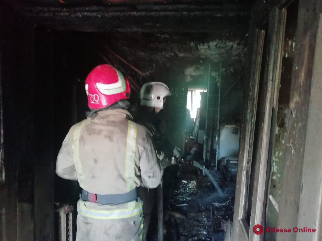 В Одесской области тушили пожар в жилом доме (фото)