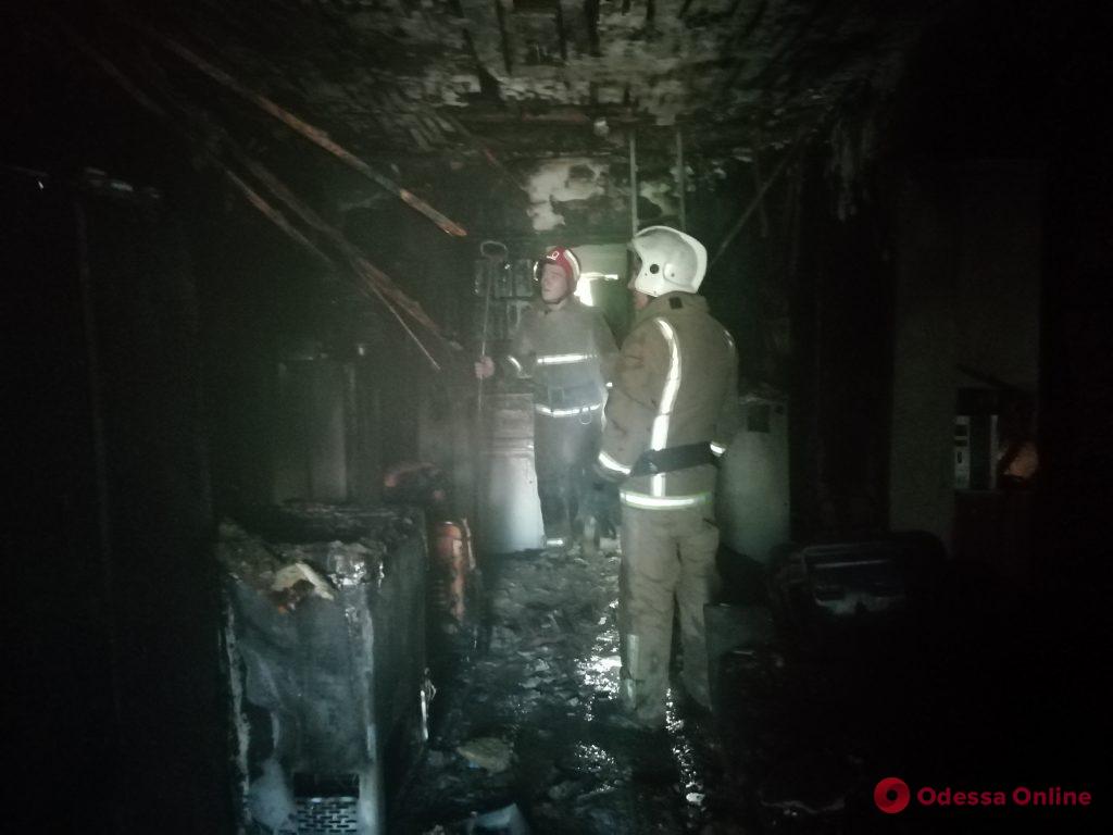 В Одесской области тушили пожар в жилом доме (фото)
