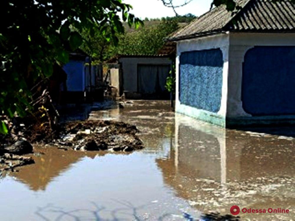 Последствия непогоды: в Одесской области затопило село