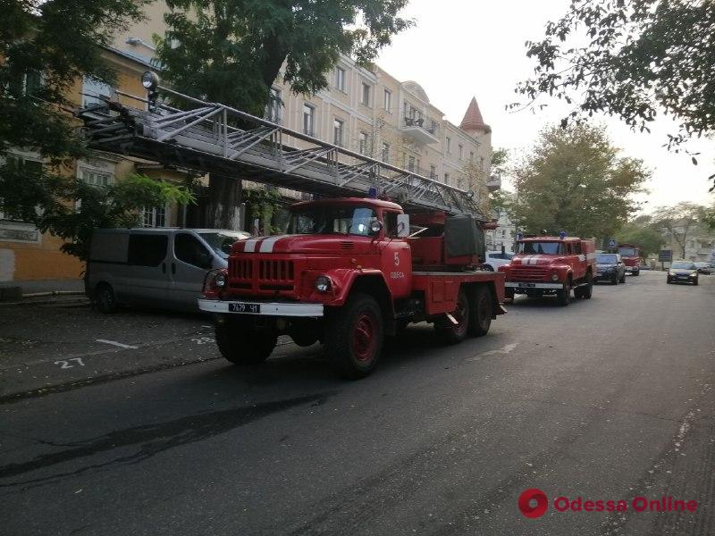 При пожаре в центре Одессы пострадал пожилой мужчина