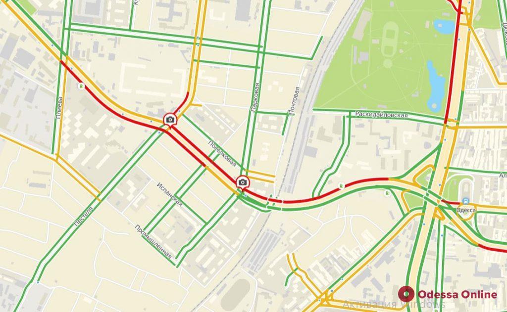 Дорожная обстановка в Одессе: утро понедельника «порадовало» пробками во всех районах