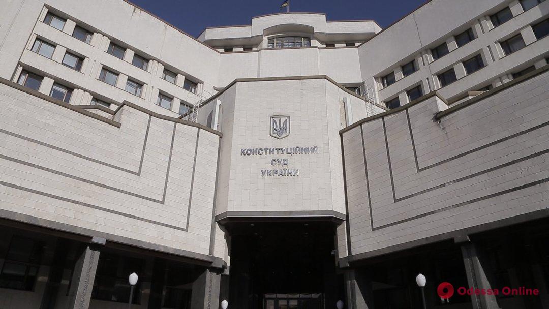 Конституционный суд Украины заблокировал назначение победителей местных выборов, — НАПК (обновлено)