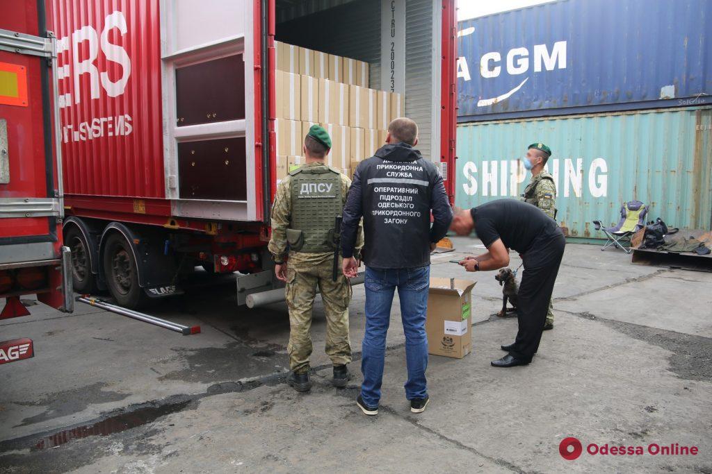 В Одесском порту обнаружили партию контрабандных сигарет на 80 миллионов