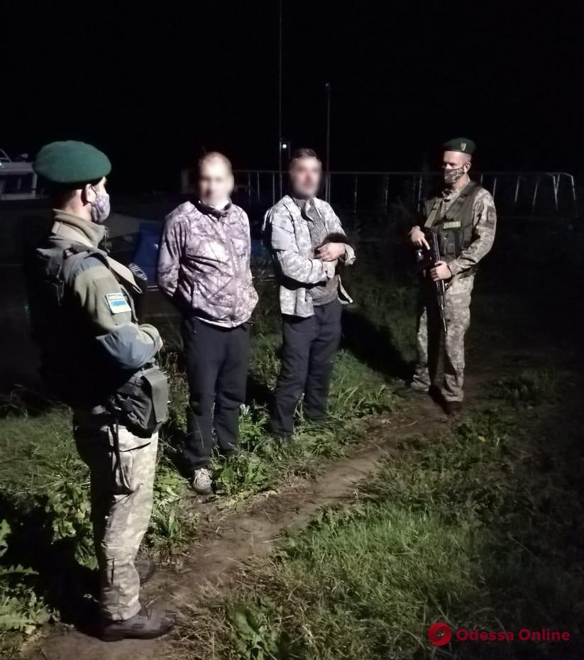 На Дунае пограничники задержали двух румынских рыбаков