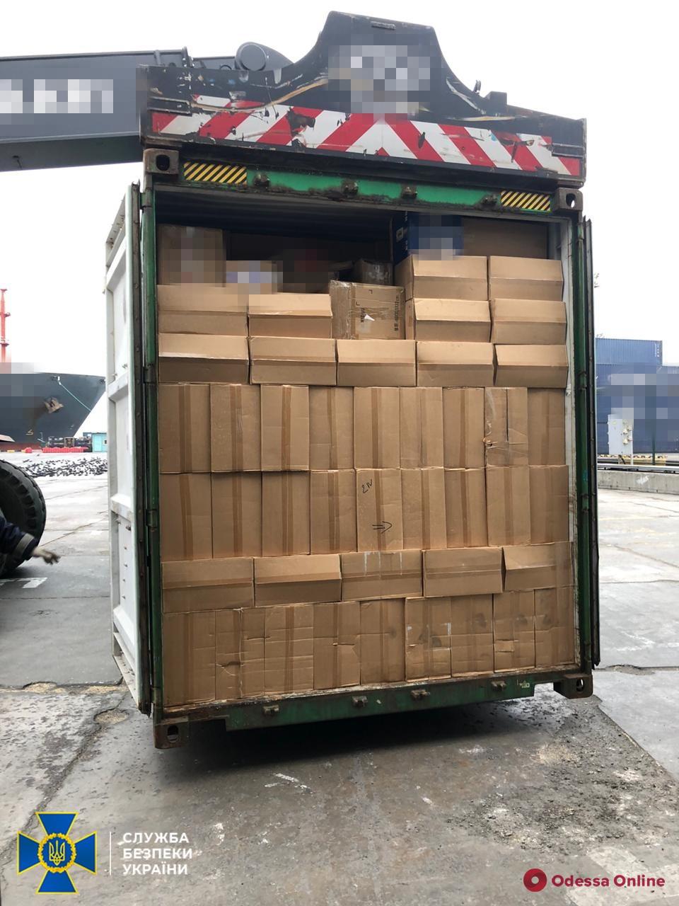В Одесском порту СБУ обнаружила 16 тонн контрабандных сигарет