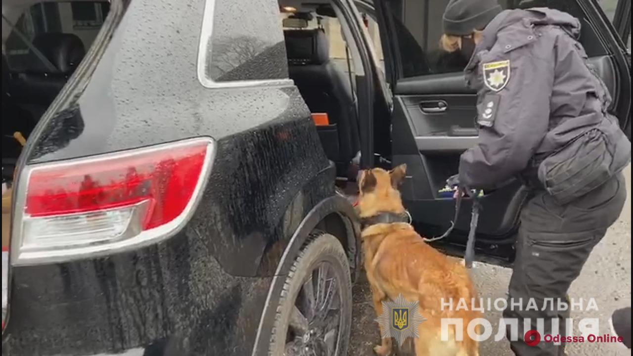 В Одессе полицейские оперативно задержали «минера» Малиновского суда