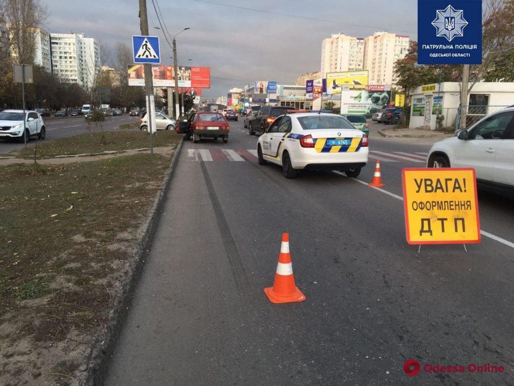 На поселке Котовского ВАЗ сбил мужчину на пешеходном переходе