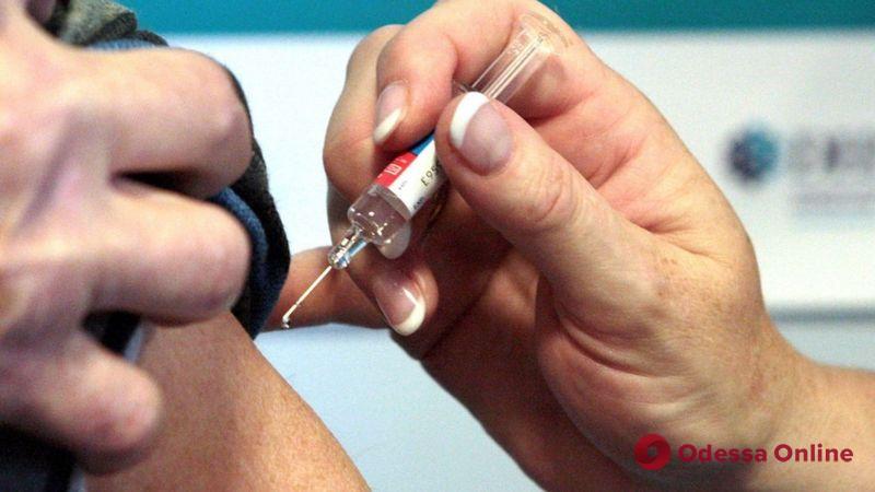 Великобритания первой в мире начнет вакцинацию от коронавируса