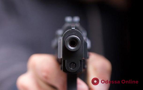 В Черноморске неизвестные хулиганы стреляли в подростка