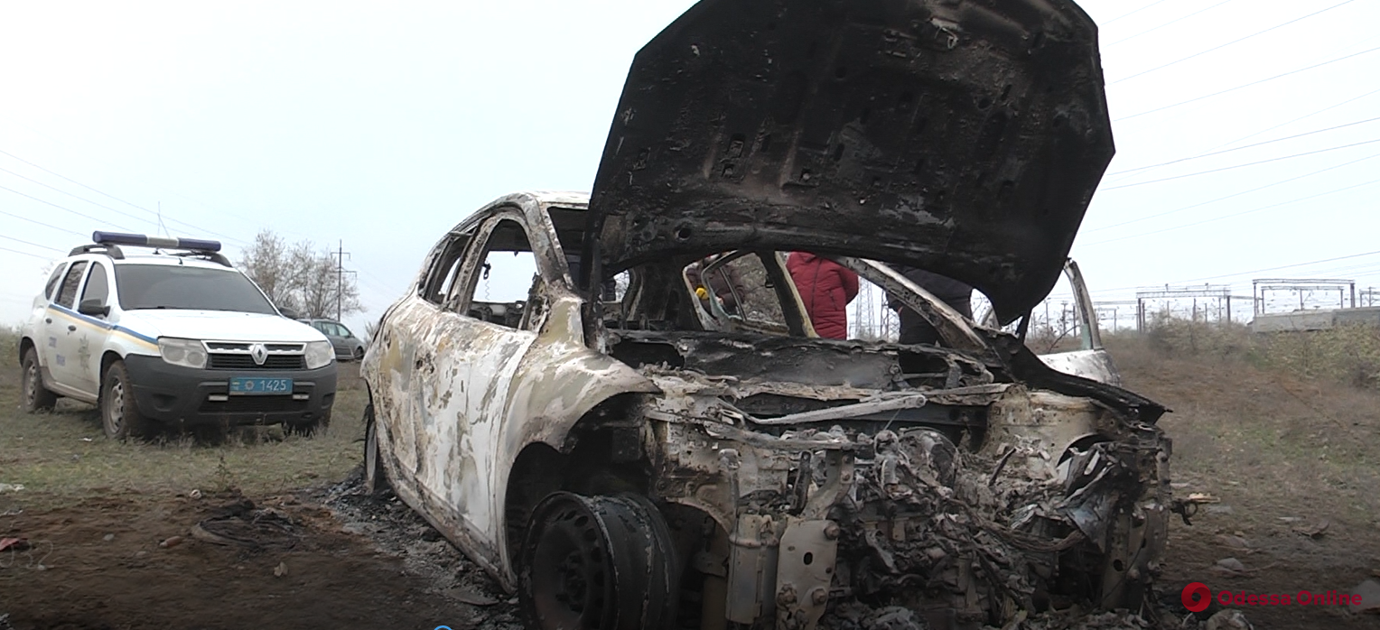 В Одесской области жестоко убили таксистку и сожгли ее машину