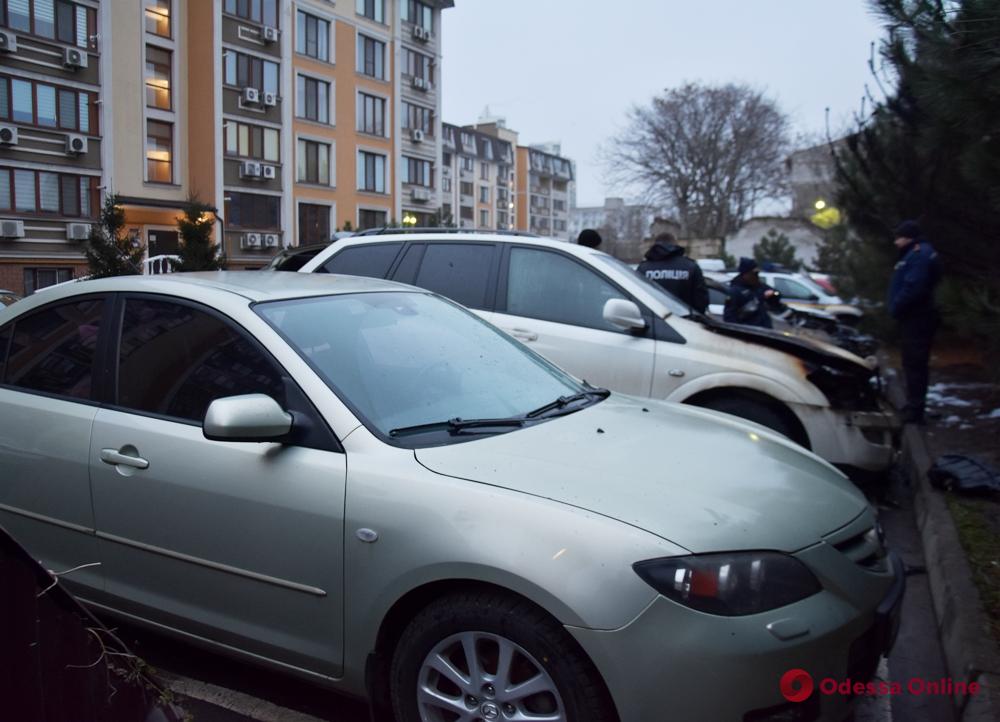 На Маршала Говорова сгорели два авто