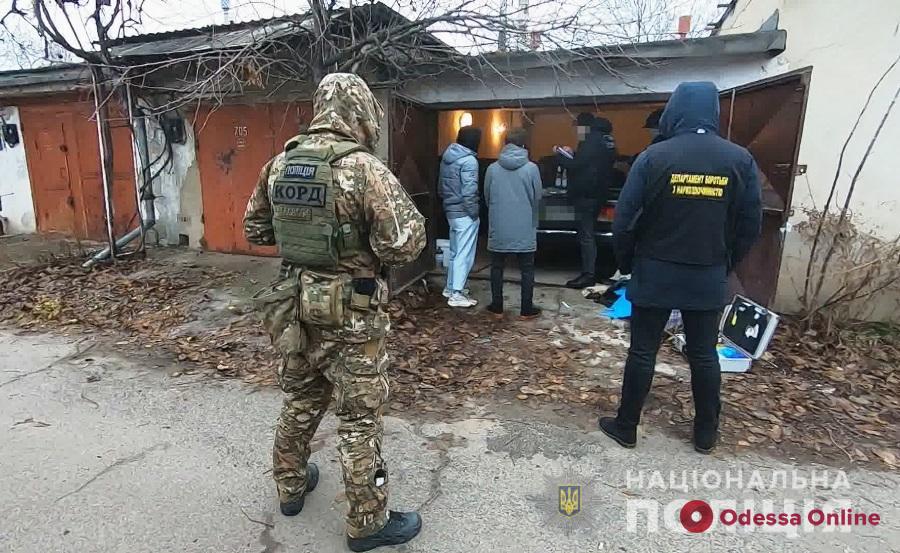 В Одессе полиция разоблачила группу наркодилеров