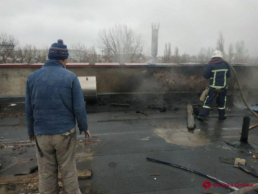 В Затоке горела еще одна база отдыха