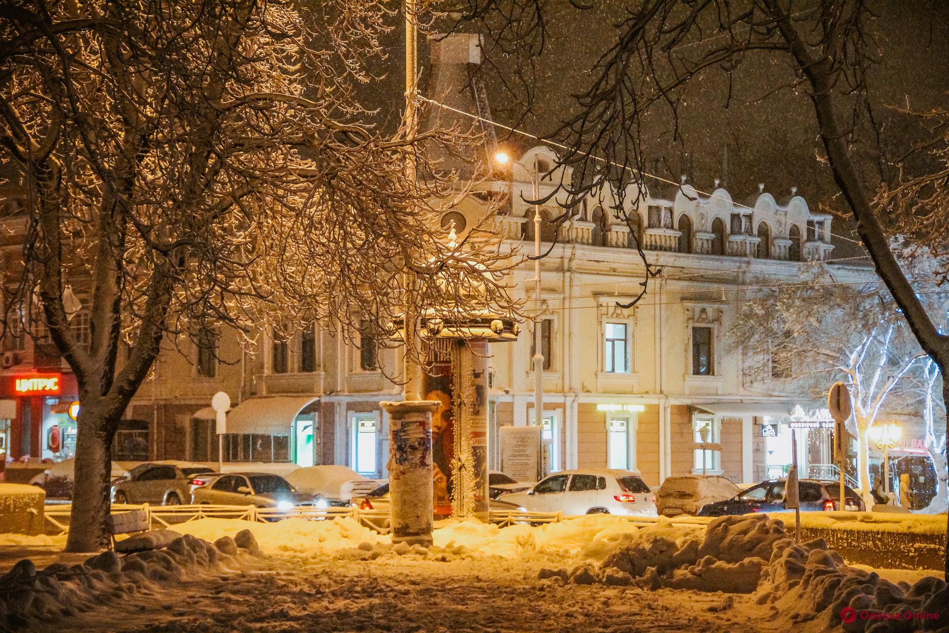 Вечерняя заснеженная Одесса (фоторепортаж)