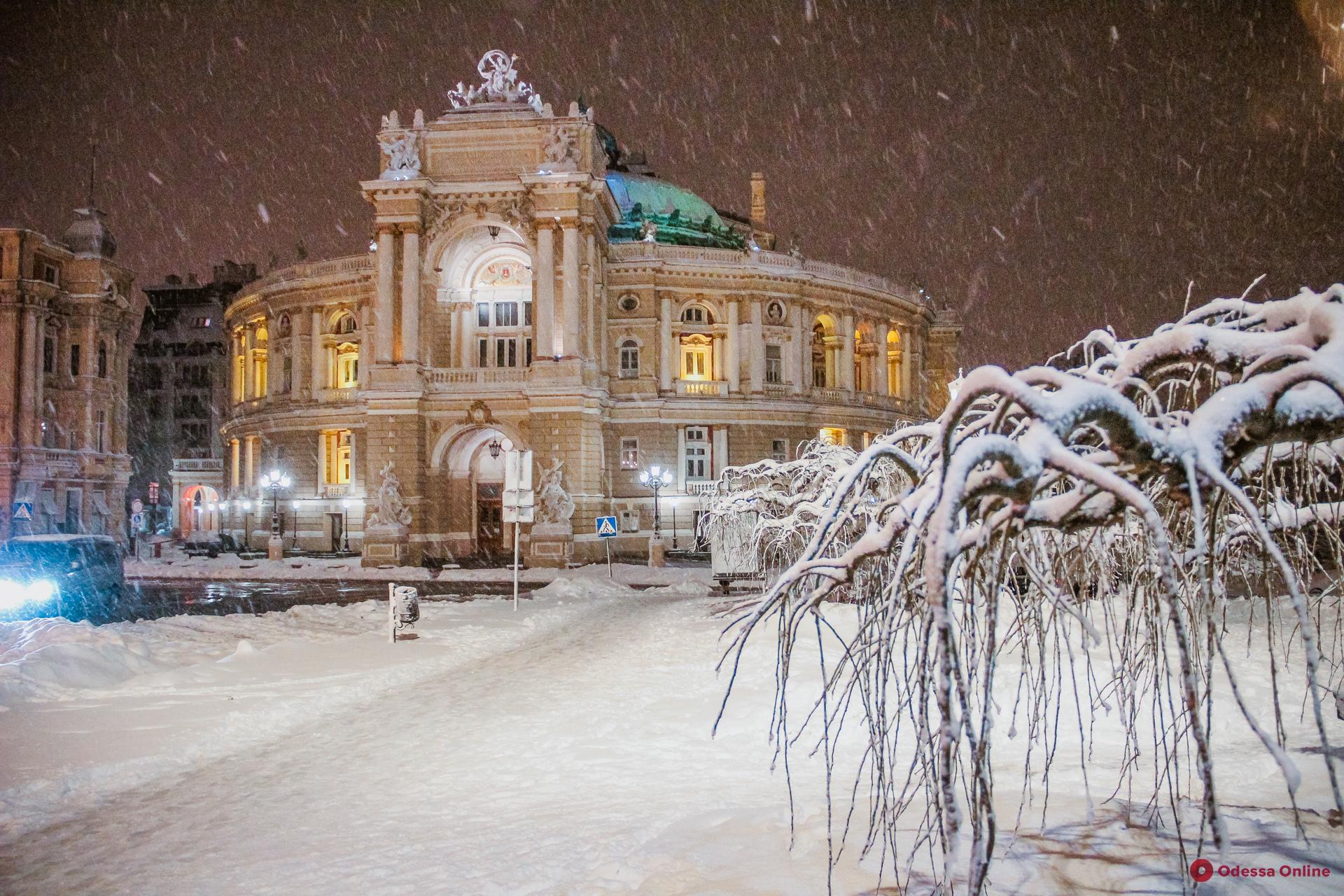 Ночью в Одессе столбик термометра опустится до -12°C