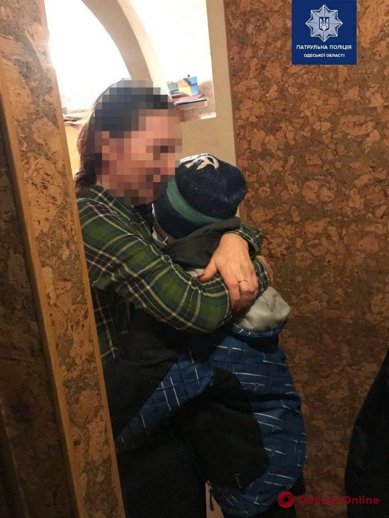 Одесские патрульные вернули домой малолетнего беглеца