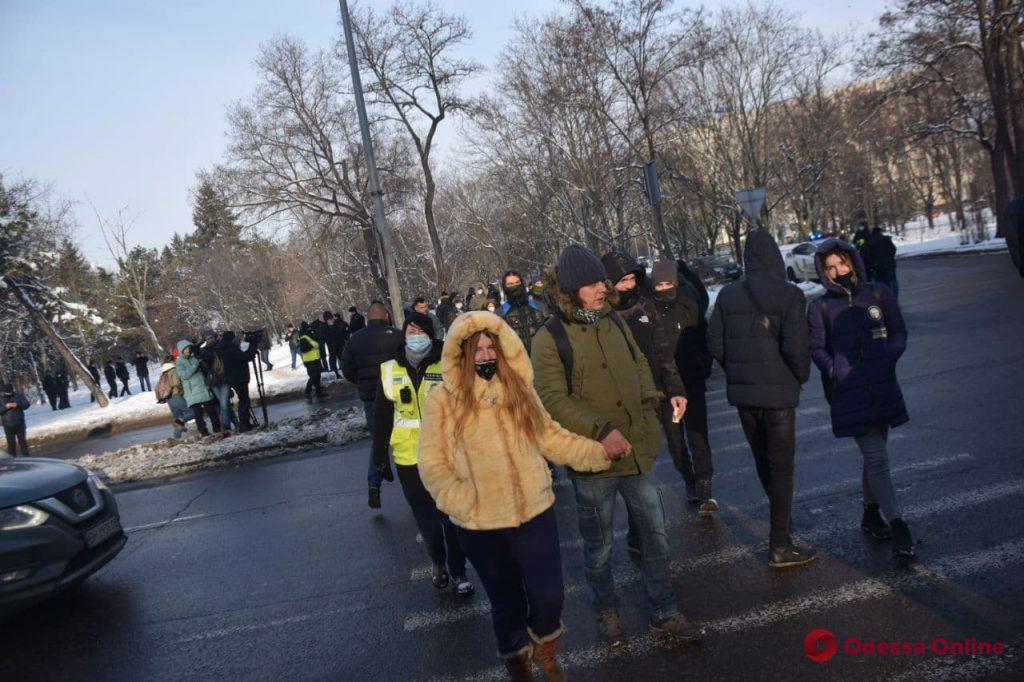 В Одессе активисты перекрыли дорогу на проспекте Шевченко (фото, обновляется)