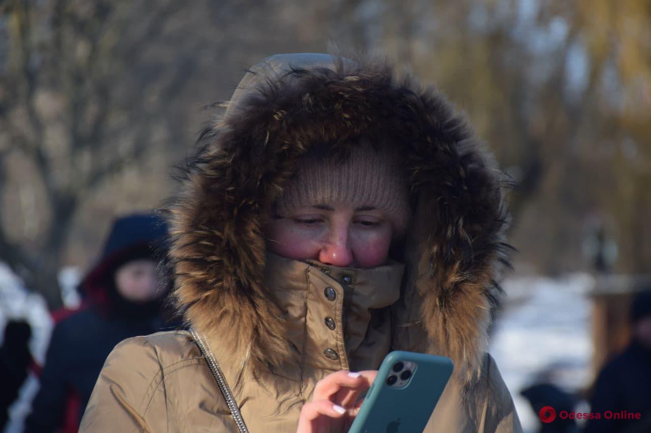 -13°C за окном: погода напомнила одесситам о скором Крещении (фото)