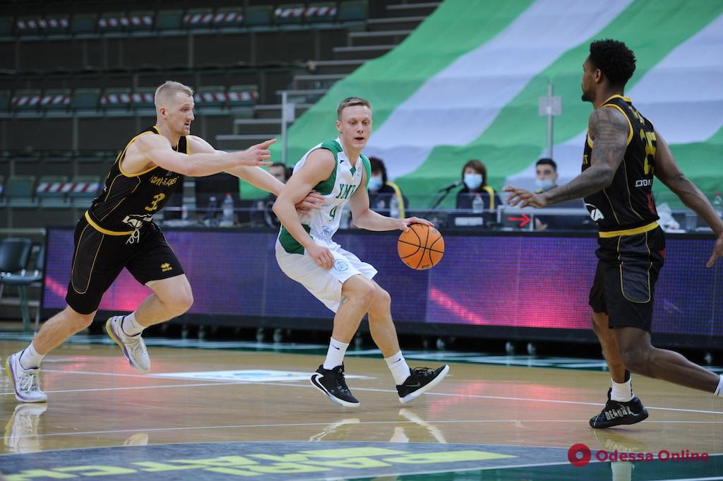 Баскетбол: «Химик» обыграл лидера украинской Суперлиги
