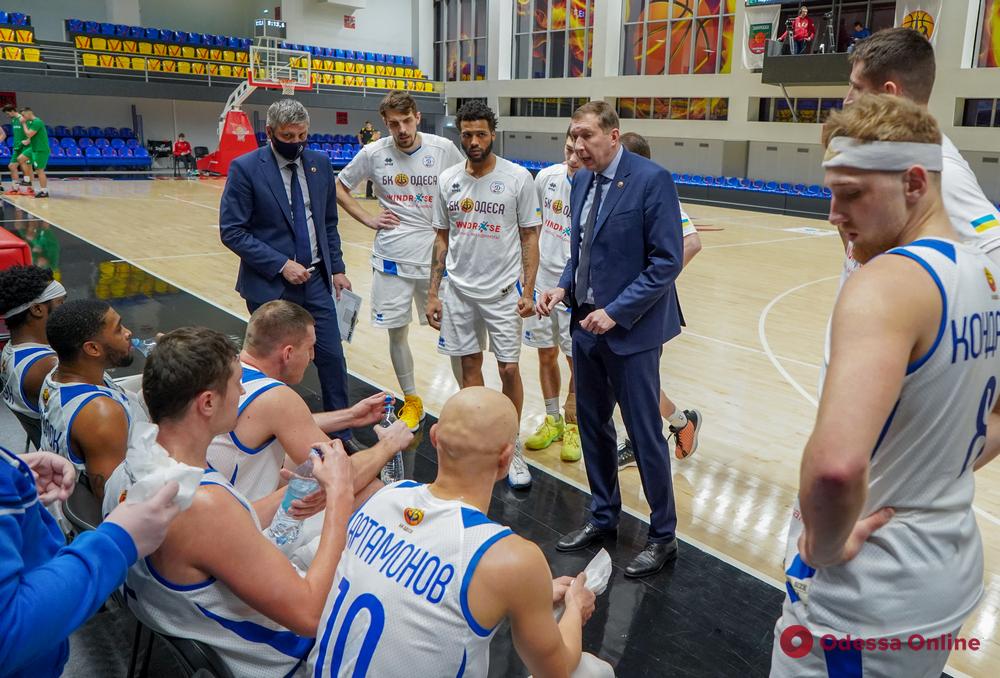 Баскетбол: «Одесса» и «Химик» проиграли свои матчи в Каменском