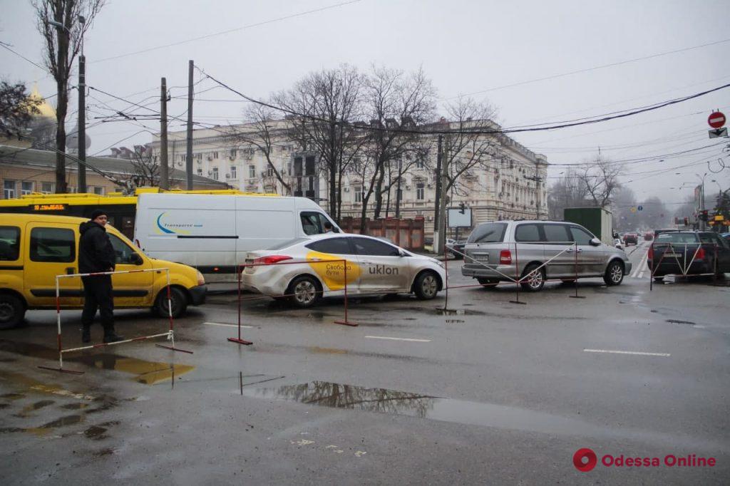 Одесса: как идет капитальный ремонт Новощепного ряда (фоторепортаж)