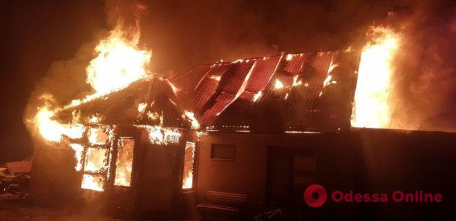 В Одесской области горел жилой дом