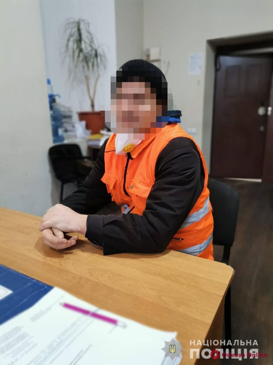 Хотел выразить недовольство: в Одессе поймали лжеминера коммунальных предприятий