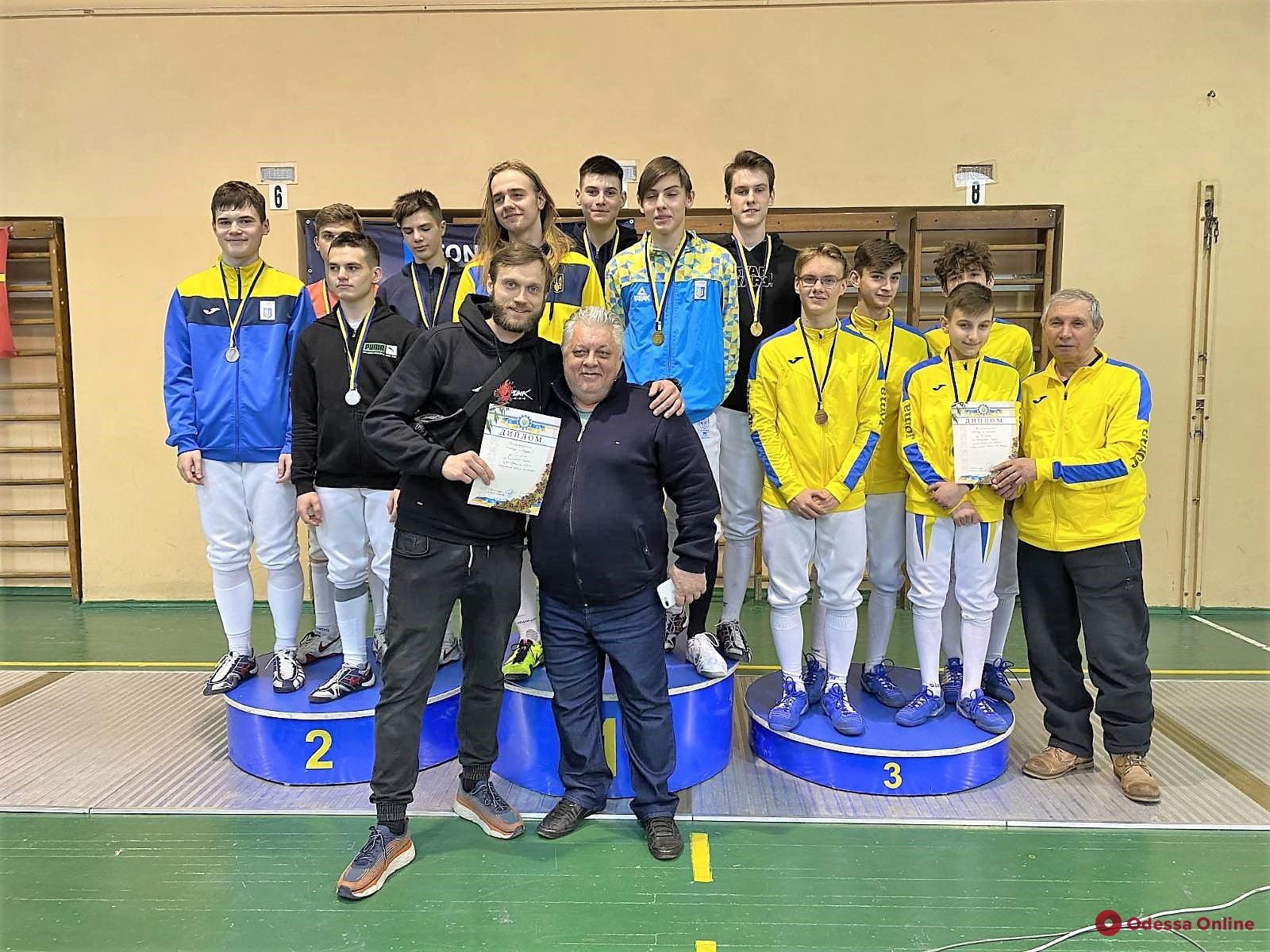 Фехтование: сборная Одесской области триумфально завершила чемпионат Украины