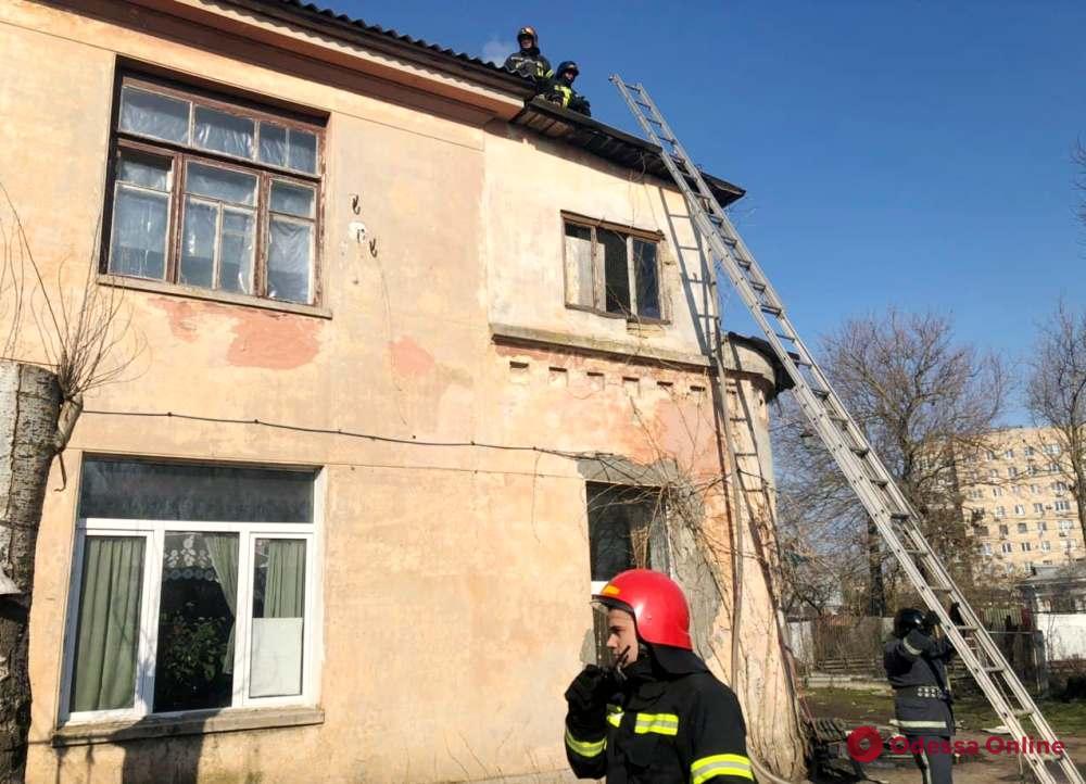 В Одессе в здании районного участка Горзелентреста произошел пожар (фото)