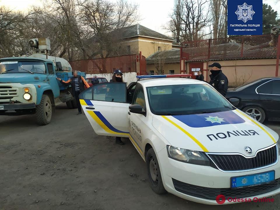 В Одессе патрульные помогли быстро доставить кислород в больницу (фото)