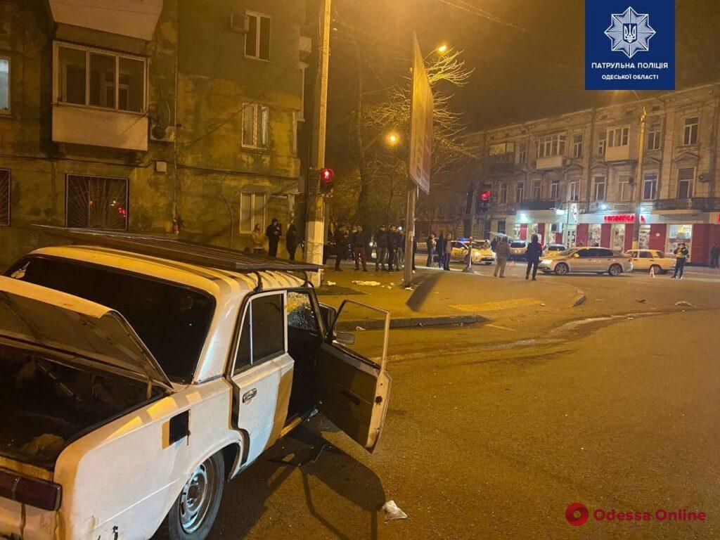 На Молдаванке столкнулись две легковушки – есть пострадавший