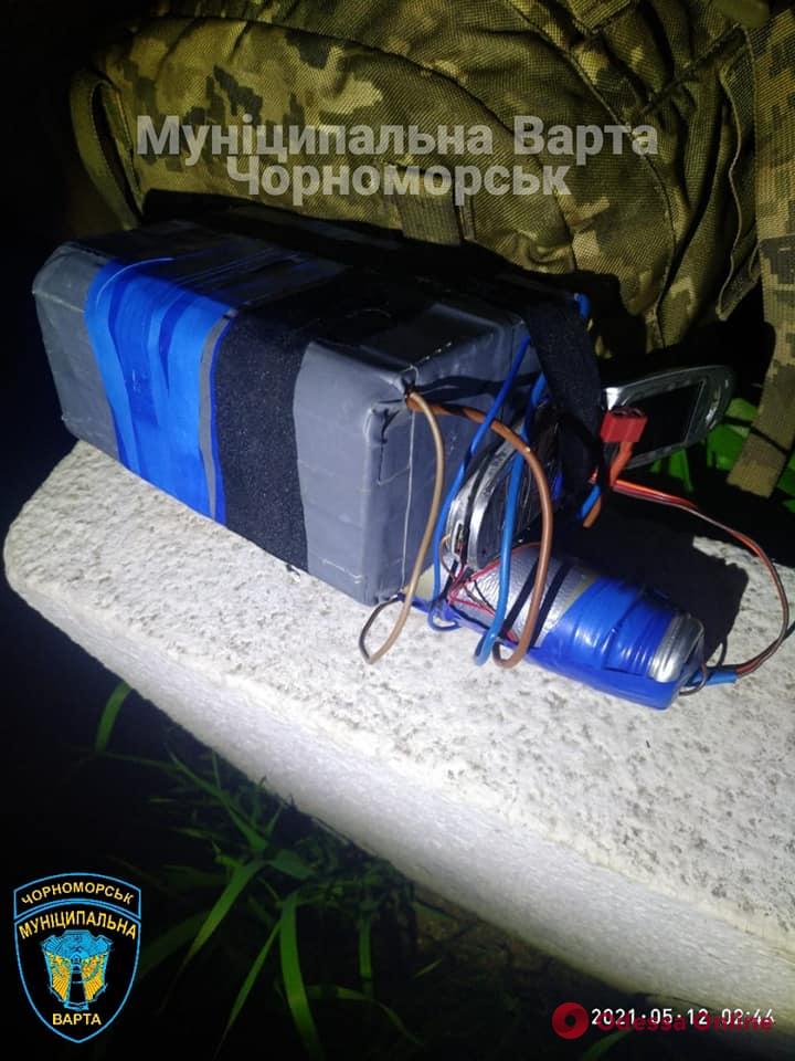 В Черноморске поймали мужчину с макетом взрывчатки (фото)