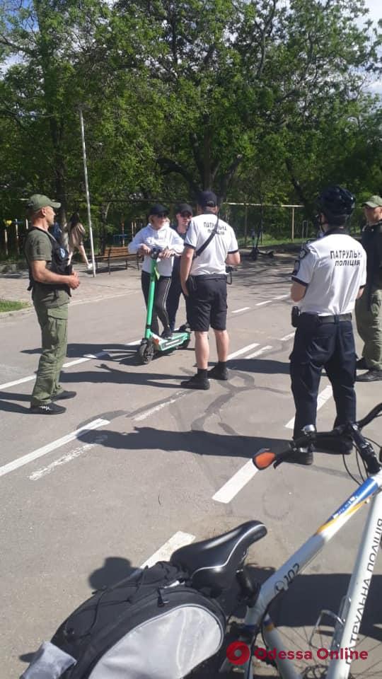 В Одессе в результате падения с электросамокатов пострадали два человека