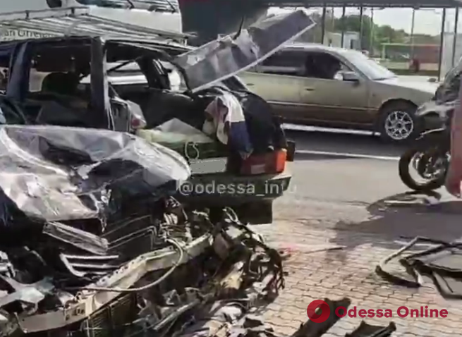 В Авангарде произошло серьезное ДТП (видео, обновляется)