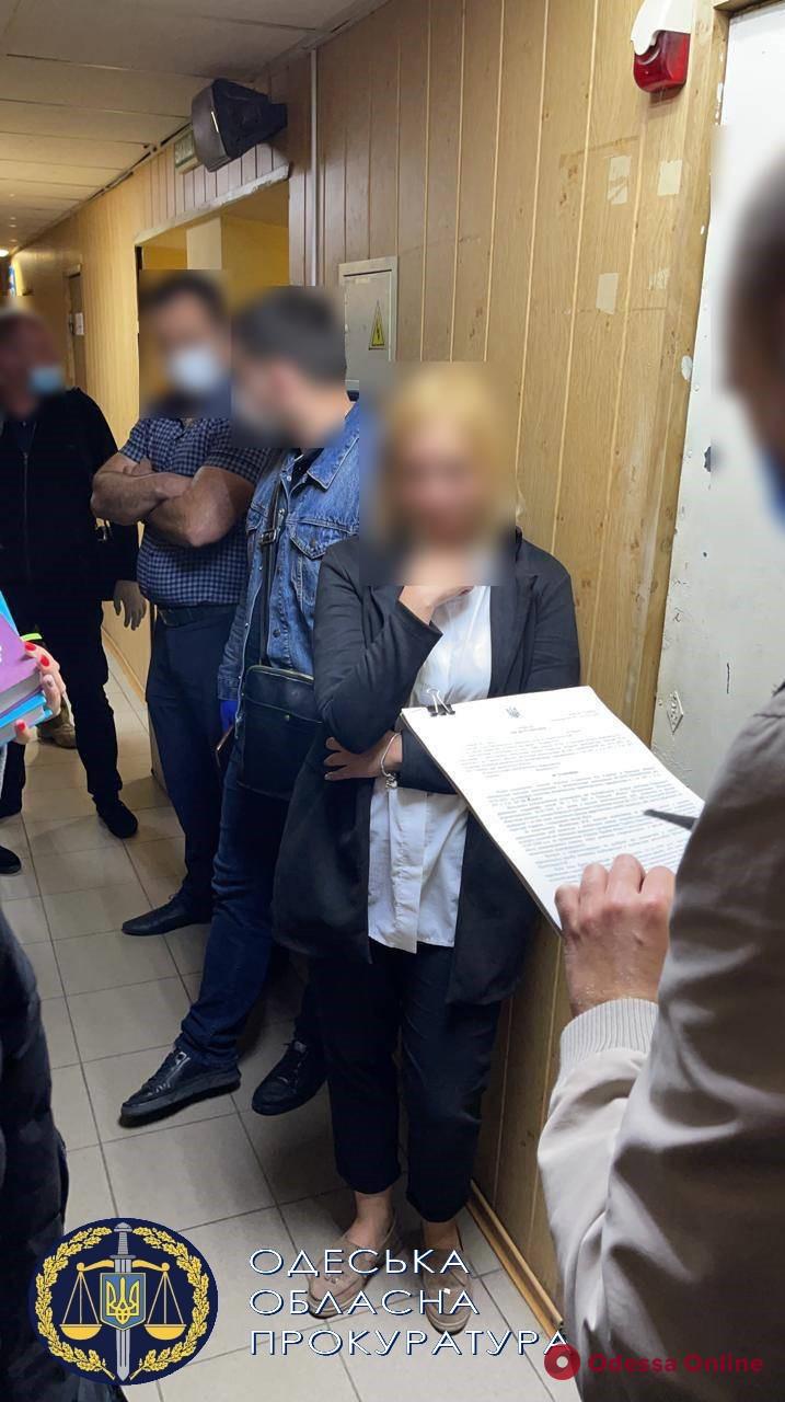 Одесса: стали известны подробности дела полицейской, которая торговала похищенным из вещдоков кокаином