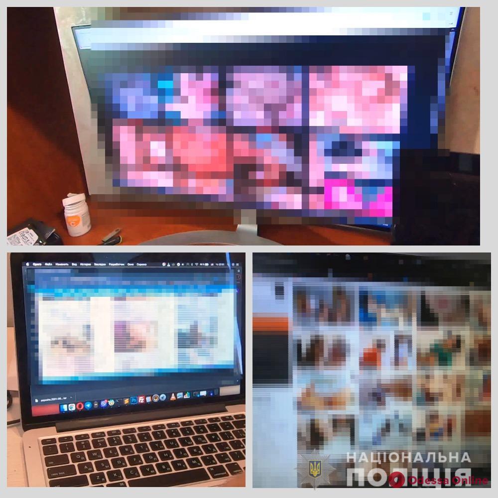 Распространяли детскую порнографию: полиция задержала троих жителей Черноморска и двоих одесситов