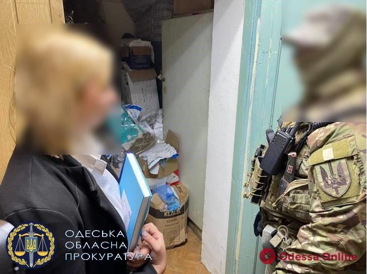 Одесса: стали известны подробности дела полицейской, которая торговала похищенным из вещдоков кокаином