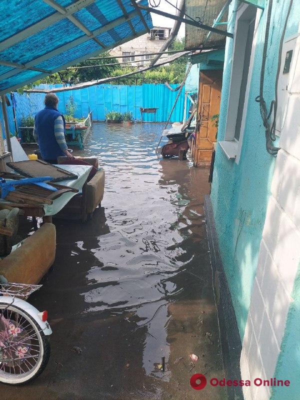 На юге Одесской области проливной дождь затопил дома
