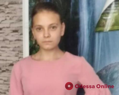Ушла из дома: полиция ищет 17-летнюю жительницу Беляевки (обновлено)