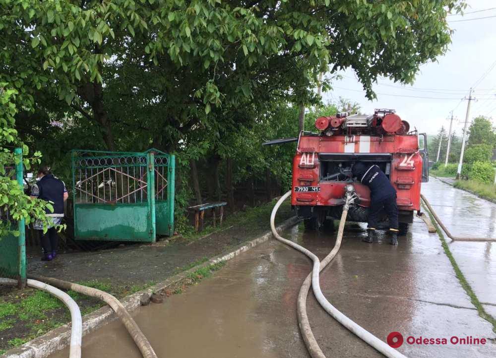 На севере Одесской области спасатели откачивали воду после затяжного дождя
