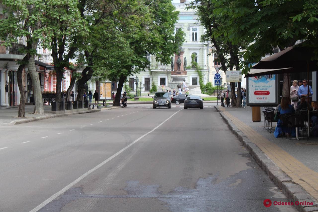 Первое утро «пешеходного центра» Одессы (фоторепортаж)