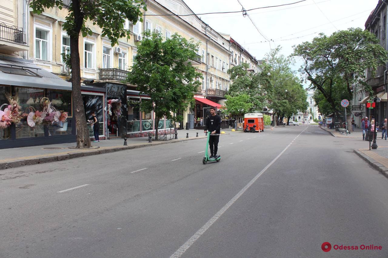 Первое утро «пешеходного центра» Одессы (фоторепортаж)