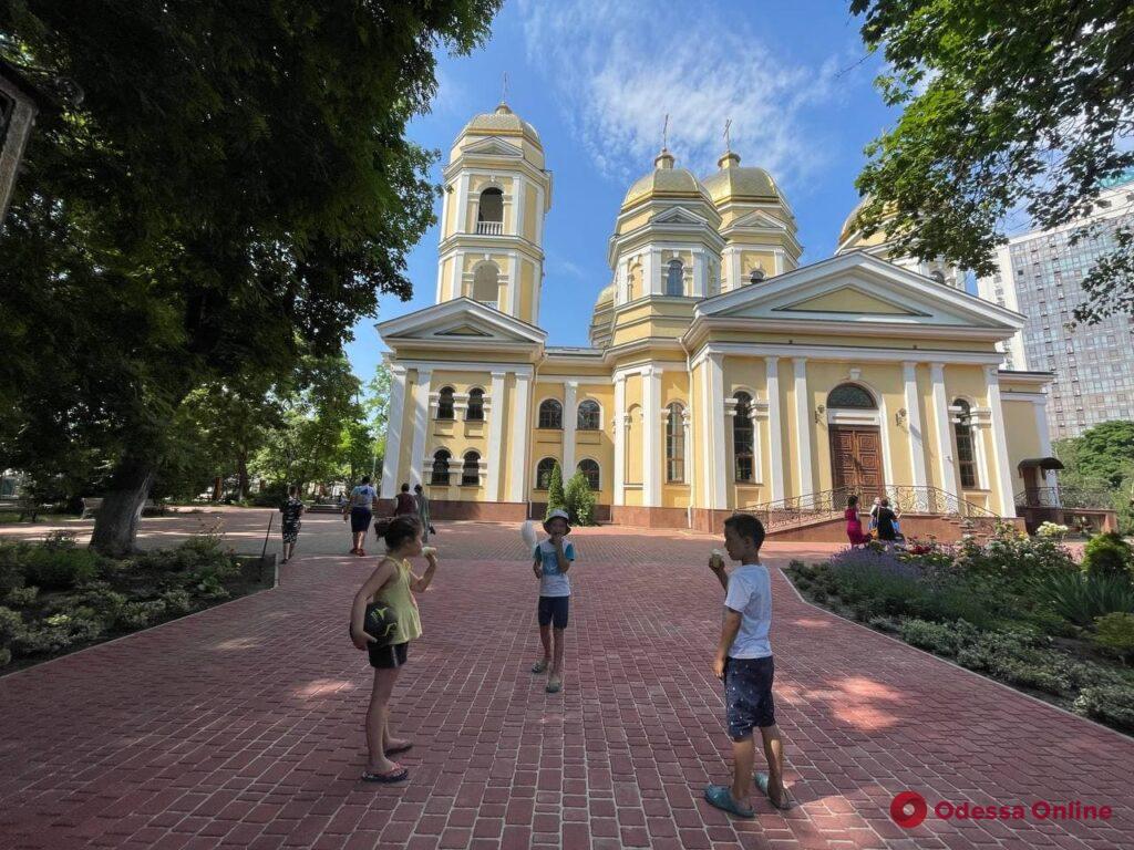 В Одессе после благоустройства открыли Алексеевский сквер (фото)