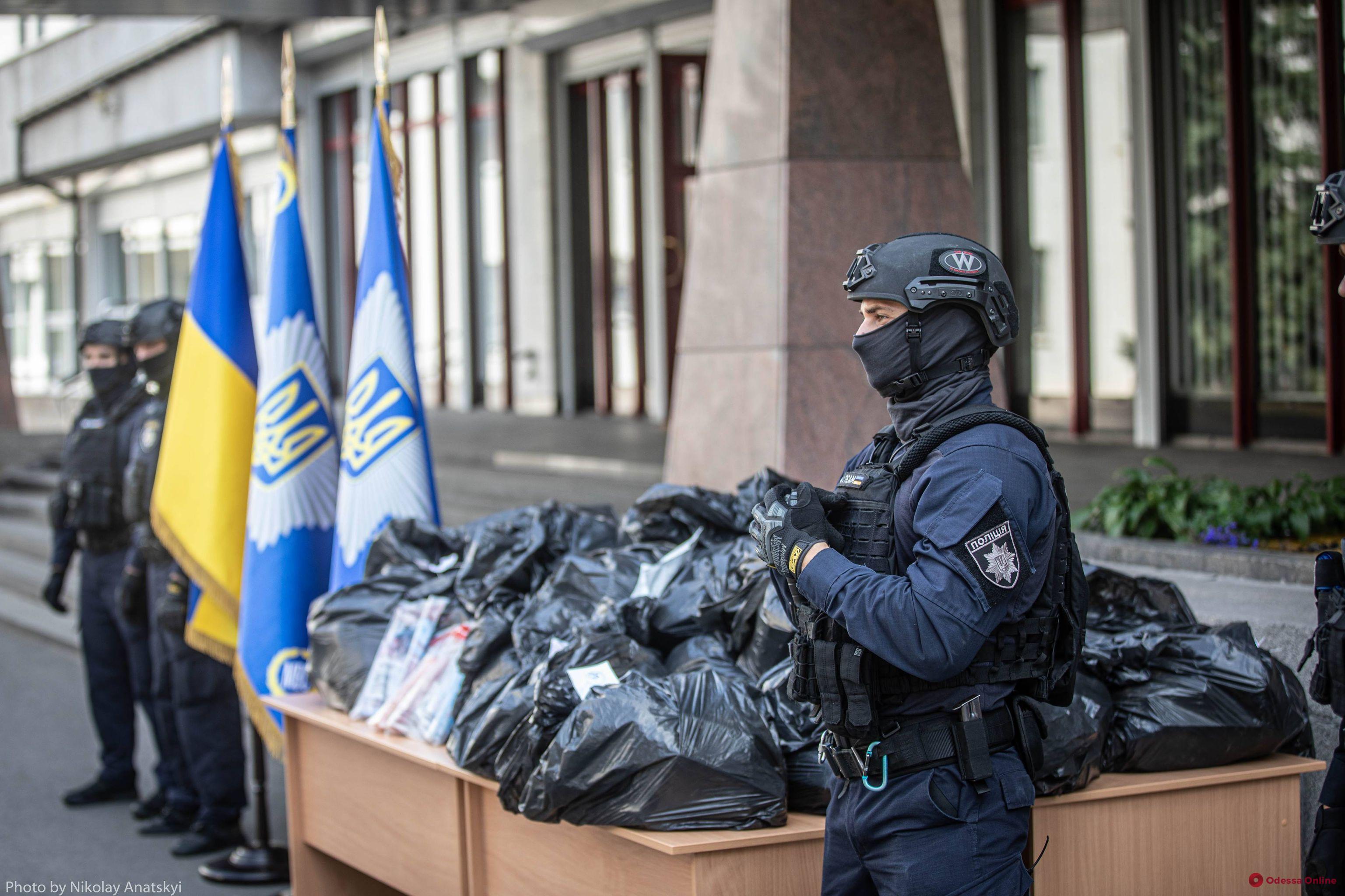 Контрабанда 368 кг героина: украинские силовики задержали третьего участника банды (видео)