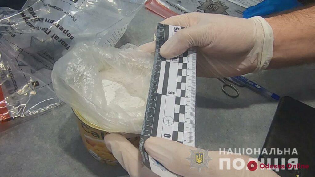 В Одессе задержали иностранца с 500 граммами кокаина